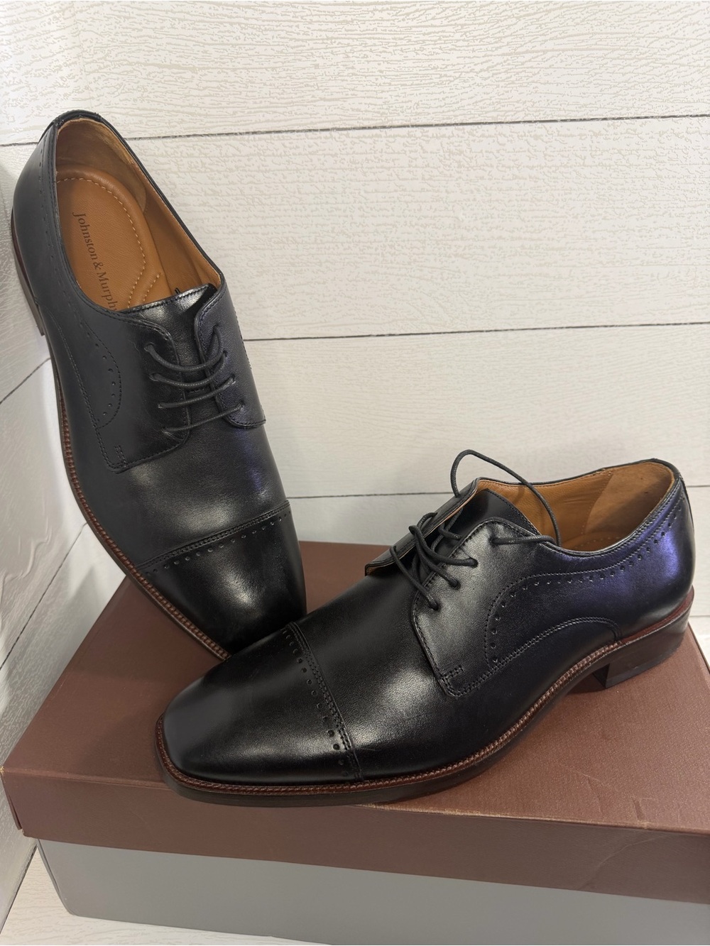 NIB Johnston & Murphy Black Leather Cap-Toe Derby Dress Shoes Men’s Size 10